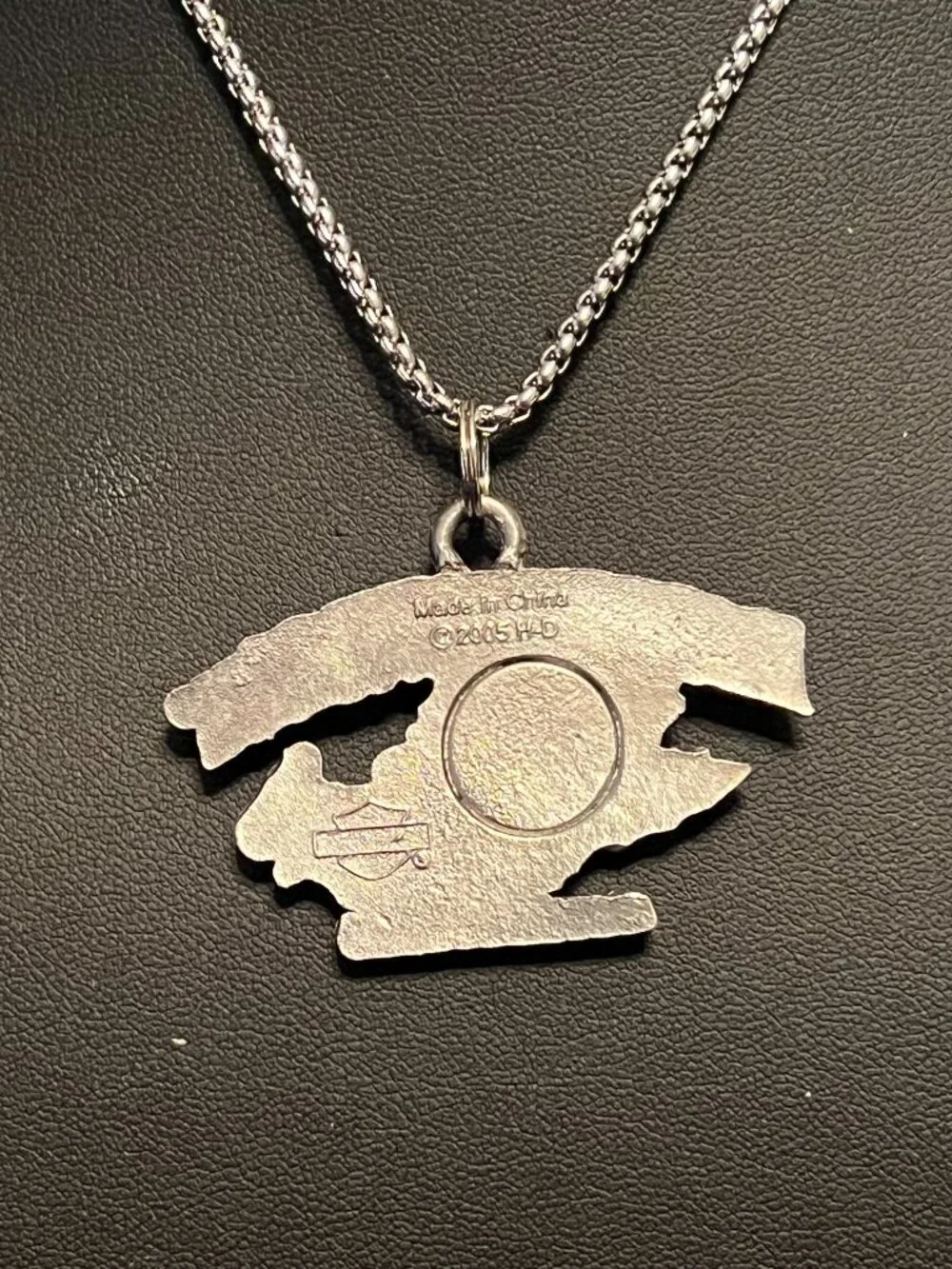 2005 Harley Davidson HOG Pendant Necklace (446) *PLEASE READ DESCRIPTION*